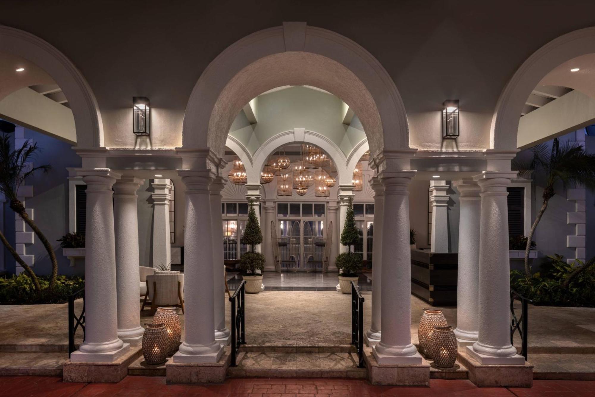 The Ritz-Carlton St. Thomas Hotell Benner Exteriör bild